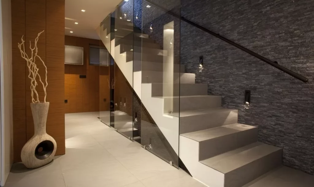 Luxustreppe in einer Villa